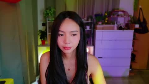 Snapshot of pretty_kimxxx chatting on 10, 7, 2026 Kim online show from 10, 7, 2026