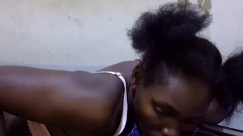 Snapshot of pretty_leila1 chatting on 4, 4, 2026 pretty_leila1 online show from 4, 4, 2026