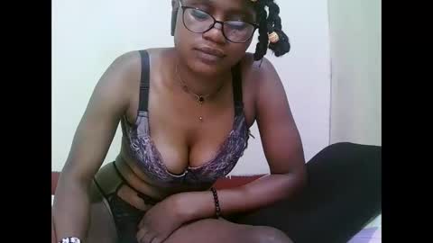 Snapshot of pretty_mellan chatting on 21, 1, 2025 pretty_mellan online show from 21, 1, 2025