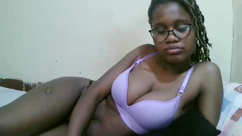 Snapshot of pretty_mellan chatting on 21, 2, 2025 pretty_mellan online show from 21, 2, 2025