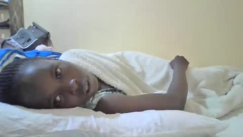 pretty_petite_ebony online show from 13, 2, 2025