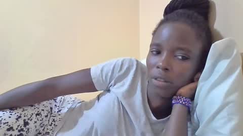 pretty_petite_ebony online show from 25, 2, 2025