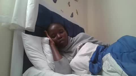 pretty_petite_ebony online show from 21, 9, 2025