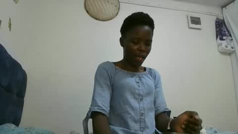 pretty_petite_ebony online show from 22, 11, 2025