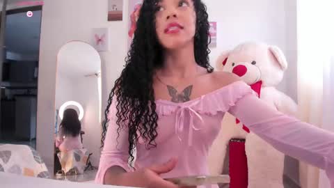 pretty_pettite online show from 17, 5, 2026