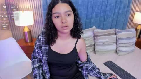 Snapshot of pretty_sunlight_ chatting on 9, 1, 2026 Daisy Flower online show from 9, 1, 2026