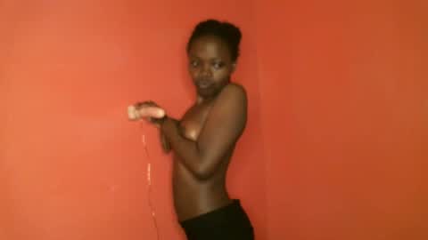 Snapshot of prettybabe02 chatting on 27, 1, 2025 SaraCattra online show from 27, 1, 2025