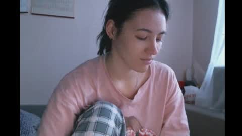 Bella online show from 10, 1, 2025