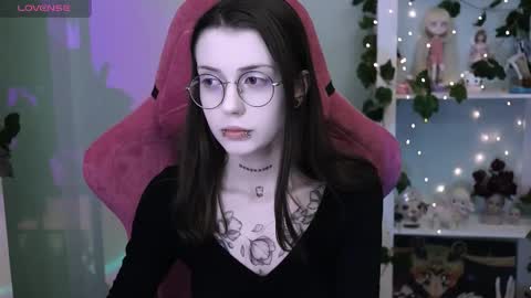 Violet online show from 26, 2, 2026