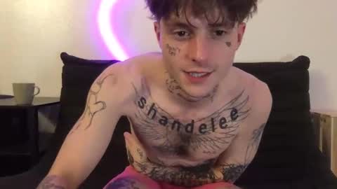 Snapshot of prettyboyszn chatting on 20, 11, 2025 pretty boy online show from 20, 11, 2025