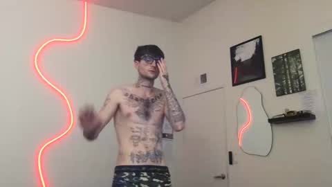 Snapshot of prettyboyszn chatting on 22, 12, 2025 pretty boy online show from 22, 12, 2025