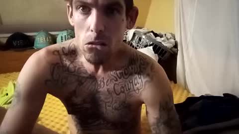 Snapshot of prettyboytatted69 chatting on 18, 12, 2024 Prettyslangin69 FYPM online show from 18, 12, 2024