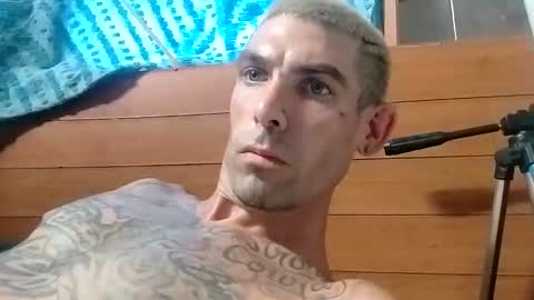 Snapshot of prettyboytatted69 chatting on 21, 9, 2025 Prettyslangin69 FYPM online show from 21, 9, 2025