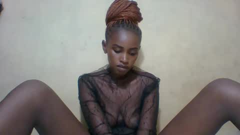 Snapshot of prettycarl_2 chatting on 1, 2, 2025 prettycarl_2 online show from 1, 2, 2025