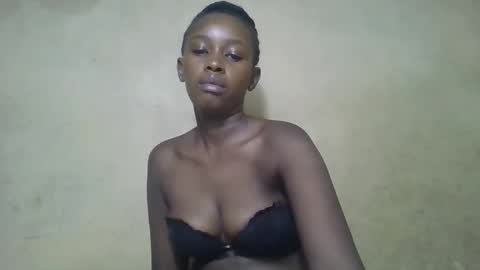 Snapshot of prettycarl_2 chatting on 13, 9, 2025 prettycarl_2 online show from 13, 9, 2025