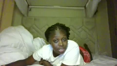 prettydulce online show from 29, 3, 2026