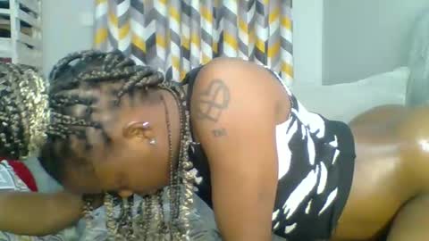 PrettyEla online show from 31, 10, 2025