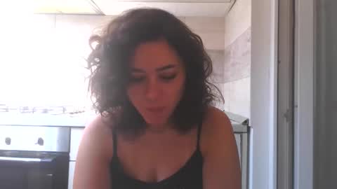 prettyjulliette online show from 4, 12, 2025