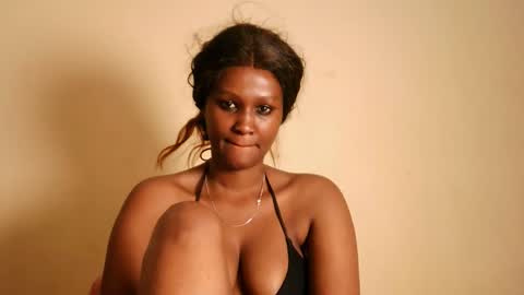 Snapshot of prettykeilaa chatting on 3, 2, 2026 prettykeilaa online show from 3, 2, 2026