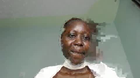 Snapshot of prettyliz1999 chatting on 20, 12, 2024 Lizzy online show from 20, 12, 2024