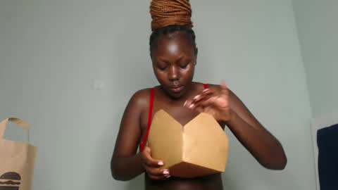 Snapshot of prettyliz1999 chatting on 15, 2, 2025 Lizzy online show from 15, 2, 2025