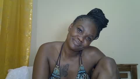 Snapshot of prettyliz30 chatting on 2, 7, 2026 LILIAN online show from 2, 7, 2026