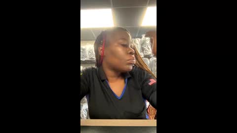 Snapshot of prettypinkpussy615 chatting on 19, 2, 2026 prettypinkpussy615 online show from 19, 2, 2026