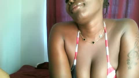 Snapshot of prettyvishy chatting on 6, 1, 2025 prettyvishy online show from 6, 1, 2025