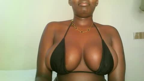 Snapshot of prettyvishy chatting on 25, 2, 2025 prettyvishy online show from 25, 2, 2025