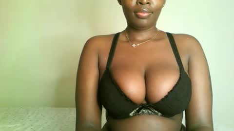 Snapshot of prettyvishy chatting on 26, 9, 2025 prettyvishy online show from 26, 9, 2025