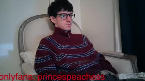 Peaches online show from 27, 4, 2026