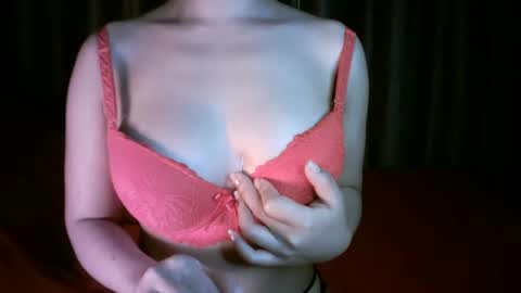 Snapshot of princess916446 chatting on 10, 1, 2025   princess   online show from 10, 1, 2025