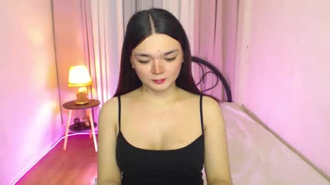 PrincessDONT FORGET TO FOLLOW ME online show from 4, 7, 2026