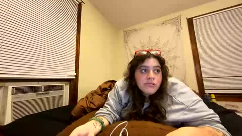 Snapshot of princesslaylaa chatting on 11, 11, 2025 princessviccxo online show from 11, 11, 2025