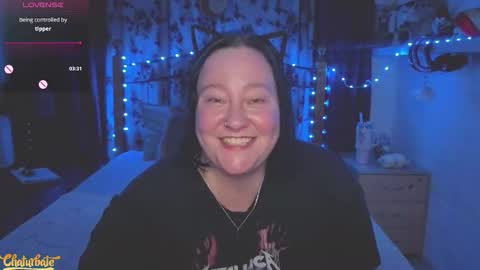 Lux Alot Luxi online show from 23, 2, 2026