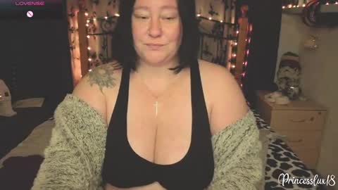 Lux Alot Luxi online show from 28, 4, 2026