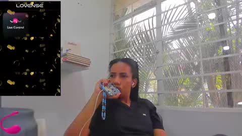 Snapshot of psique_naughty2 chatting on 5, 2, 2025 psique_naughty2 online show from 5, 2, 2025