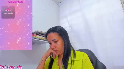 Snapshot of psique_naughty2 chatting on 11, 9, 2025 psique_naughty2 online show from 11, 9, 2025