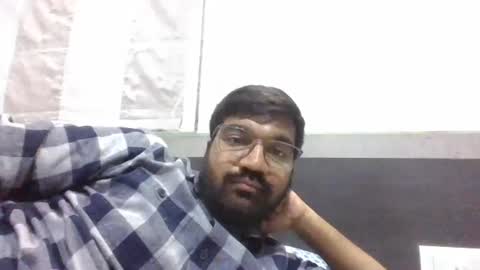 Snapshot of ptl1711 chatting on 4, 1, 2025 ptl1711 online show from 4, 1, 2025