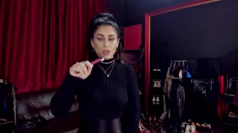 MissPuffyLove online show from 18, 12, 2025