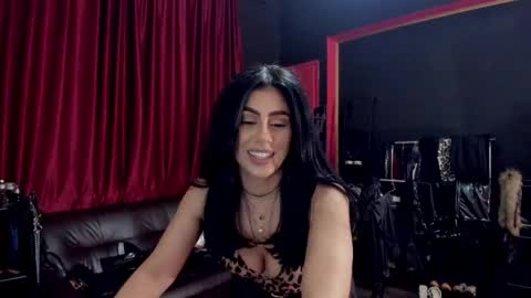 MissPuffyLove online show from 8, 4, 2026