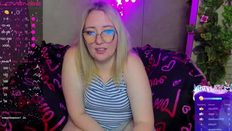 puffybun online show from 27, 12, 2024