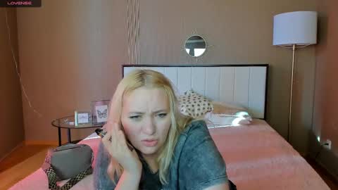 puffybun online show from 14, 2, 2025