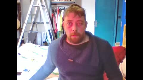 pug2222 online show from 9, 1, 2025