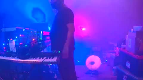 punkrunr083 online show from 26, 4, 2026