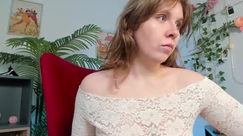 constant schedule Wednesday  Friday  Saturday  Sunday  The Rosemarie online show from 5, 4, 2026