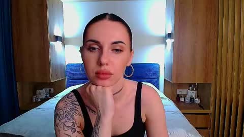 Julia online show from 4, 6, 2026