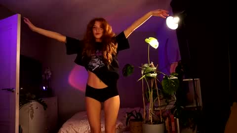 Snapshot of purple_baby chatting on 22, 5, 2026 Sasha wait you here 6 of November. will celebrate my B- day online show from 22, 5, 2026