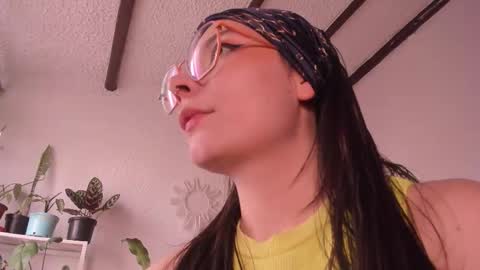 Snapshot of purple_opal chatting on 12, 2, 2026 Vero online from Tuesday to Sunday online show from 12, 2, 2026