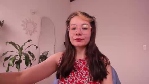 Snapshot of purple_opal chatting on 28, 2, 2026 Vero online from Tuesday to Sunday online show from 28, 2, 2026